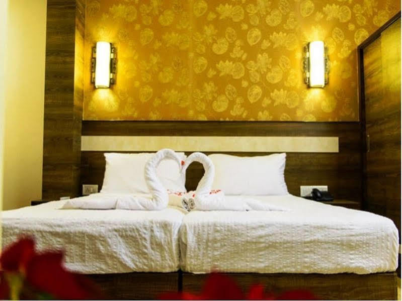 מדגאון Hotel La Grace מראה חיצוני תמונה
